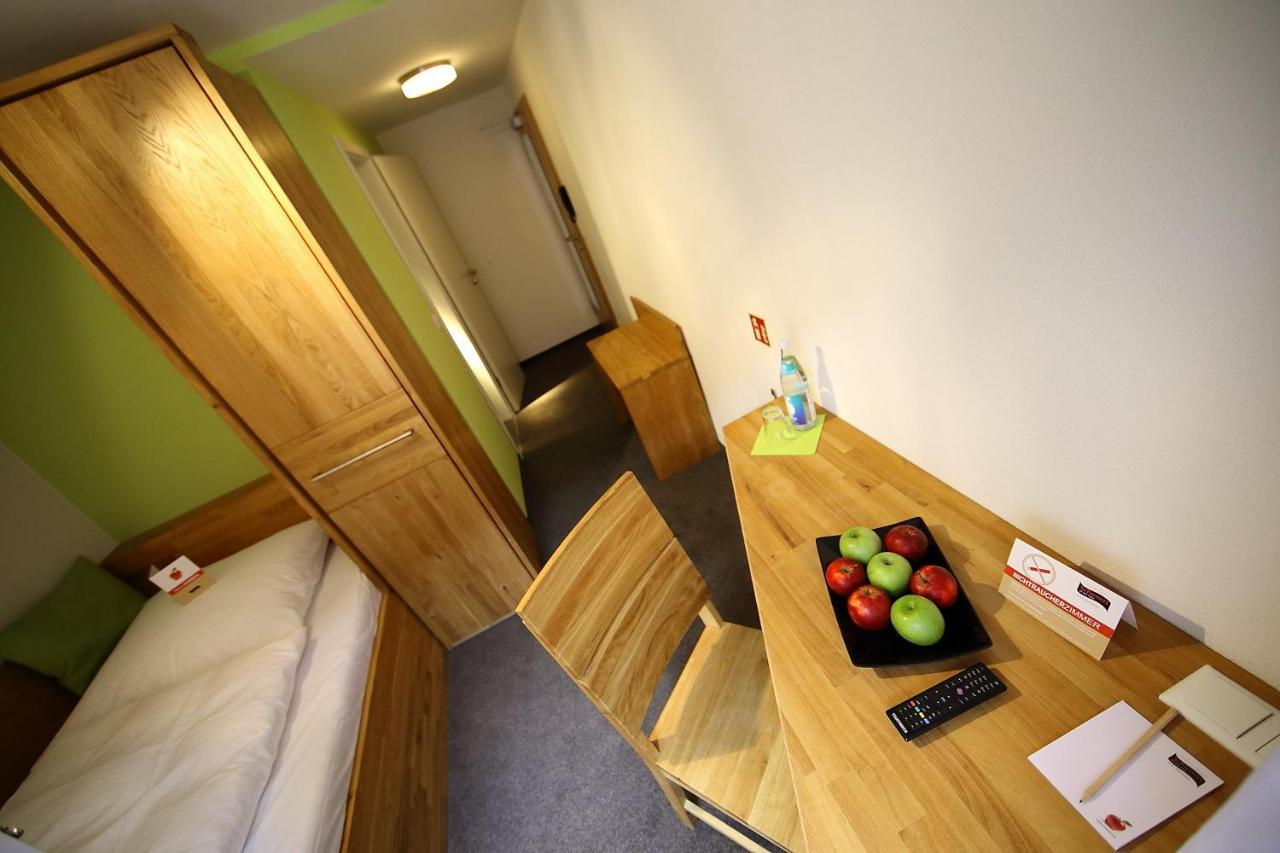 Schieners Hotel & Apfelhof Apartments Wemding Экстерьер фото
